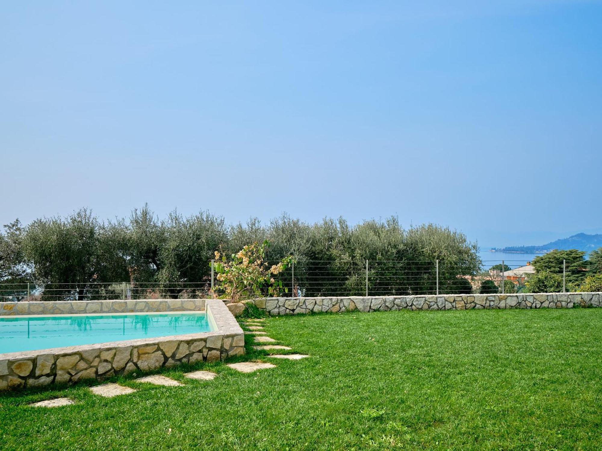 Villa Sunny Lake Suites Bardolino Zewnętrze zdjęcie