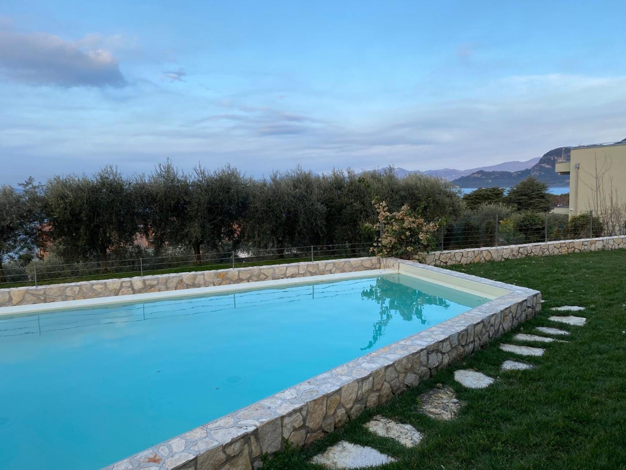Villa Sunny Lake Suites Bardolino Zewnętrze zdjęcie